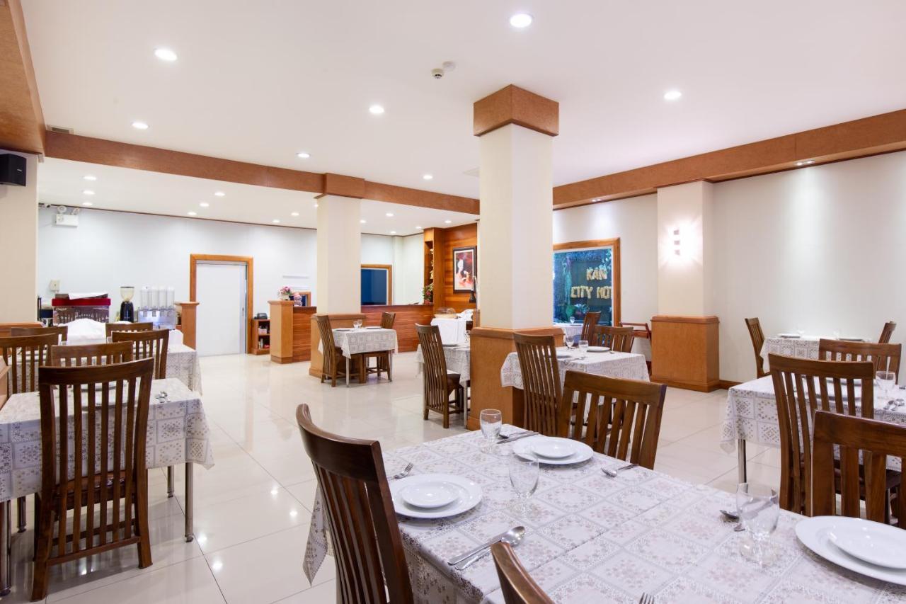 Kanchanaburi City Hotel Екстер'єр фото