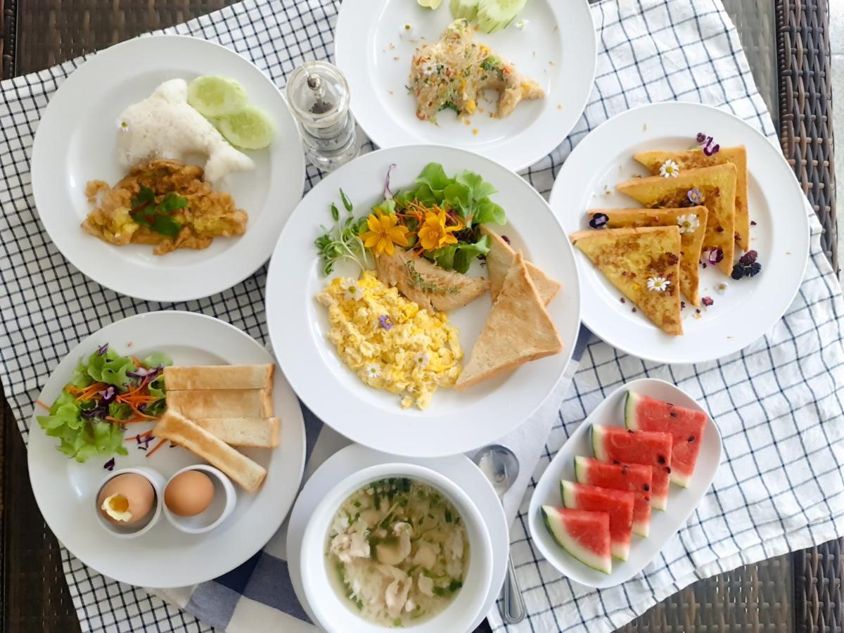 Kanchanaburi City Hotel Екстер'єр фото