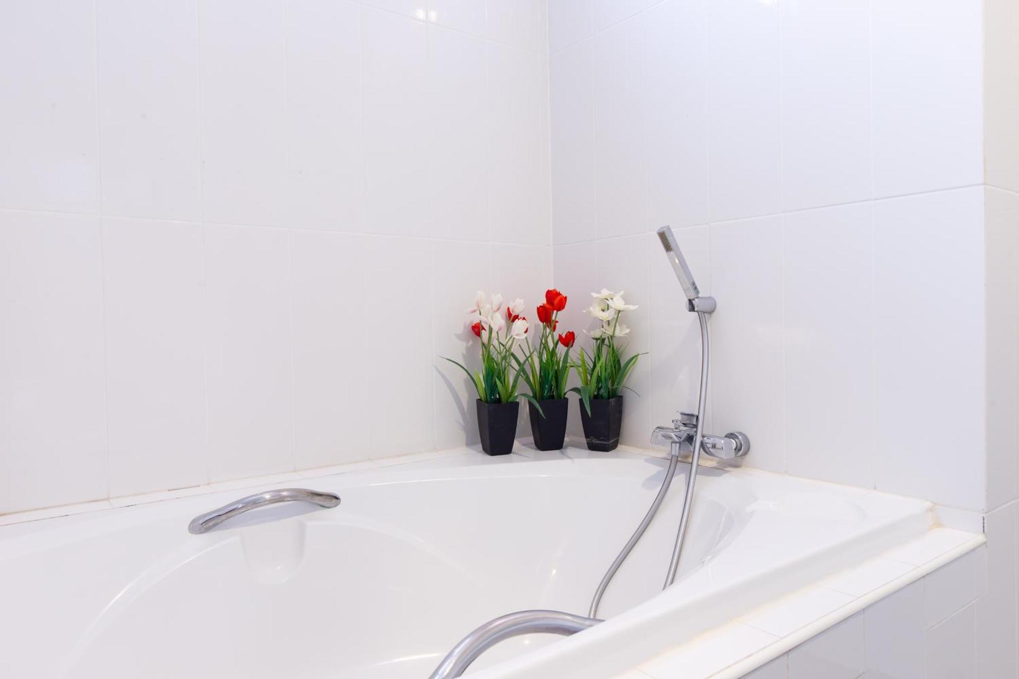 Kanchanaburi City Hotel Екстер'єр фото