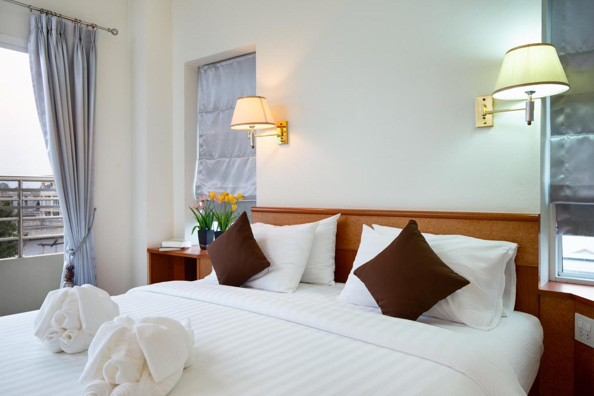 Kanchanaburi City Hotel Екстер'єр фото