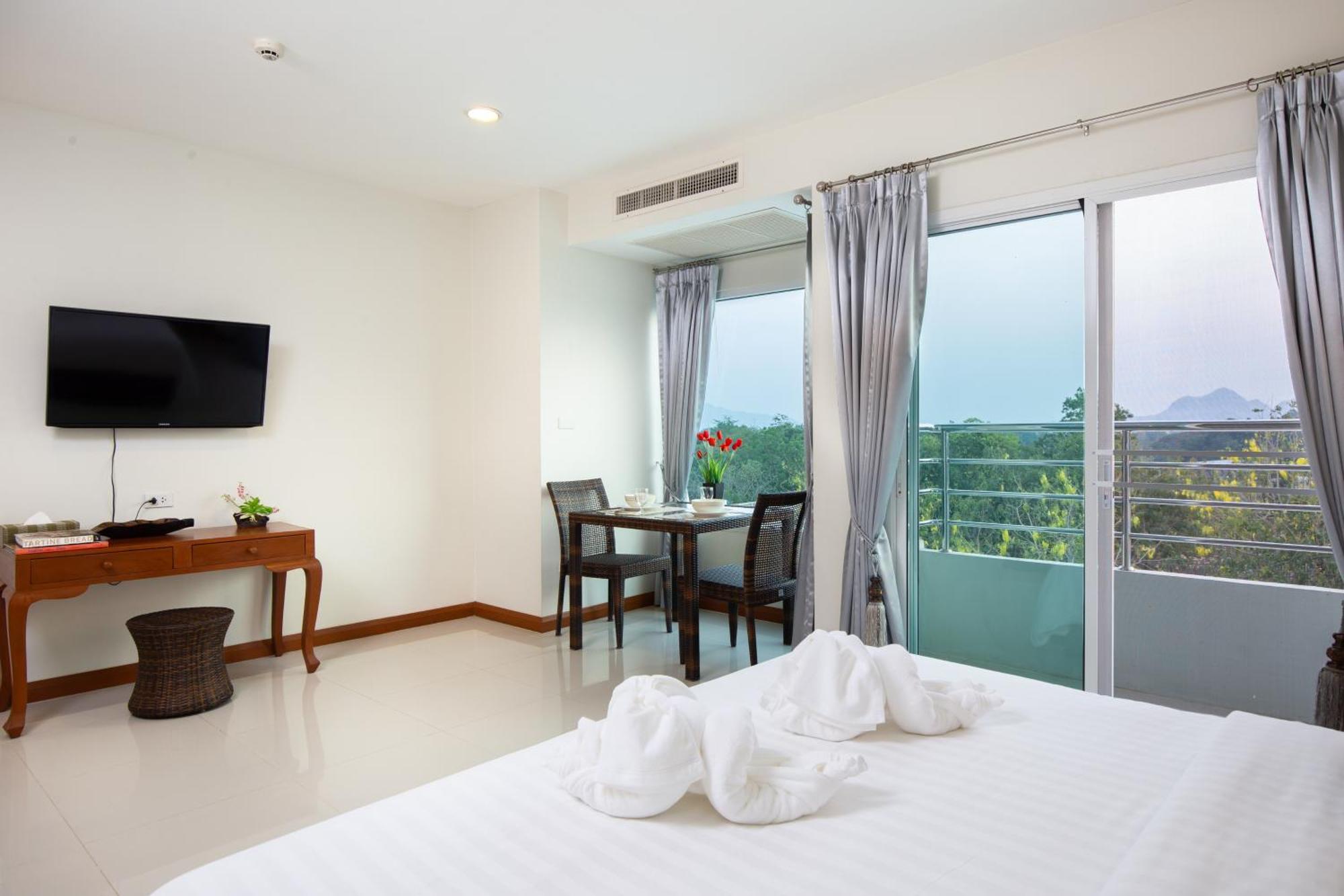 Kanchanaburi City Hotel Екстер'єр фото