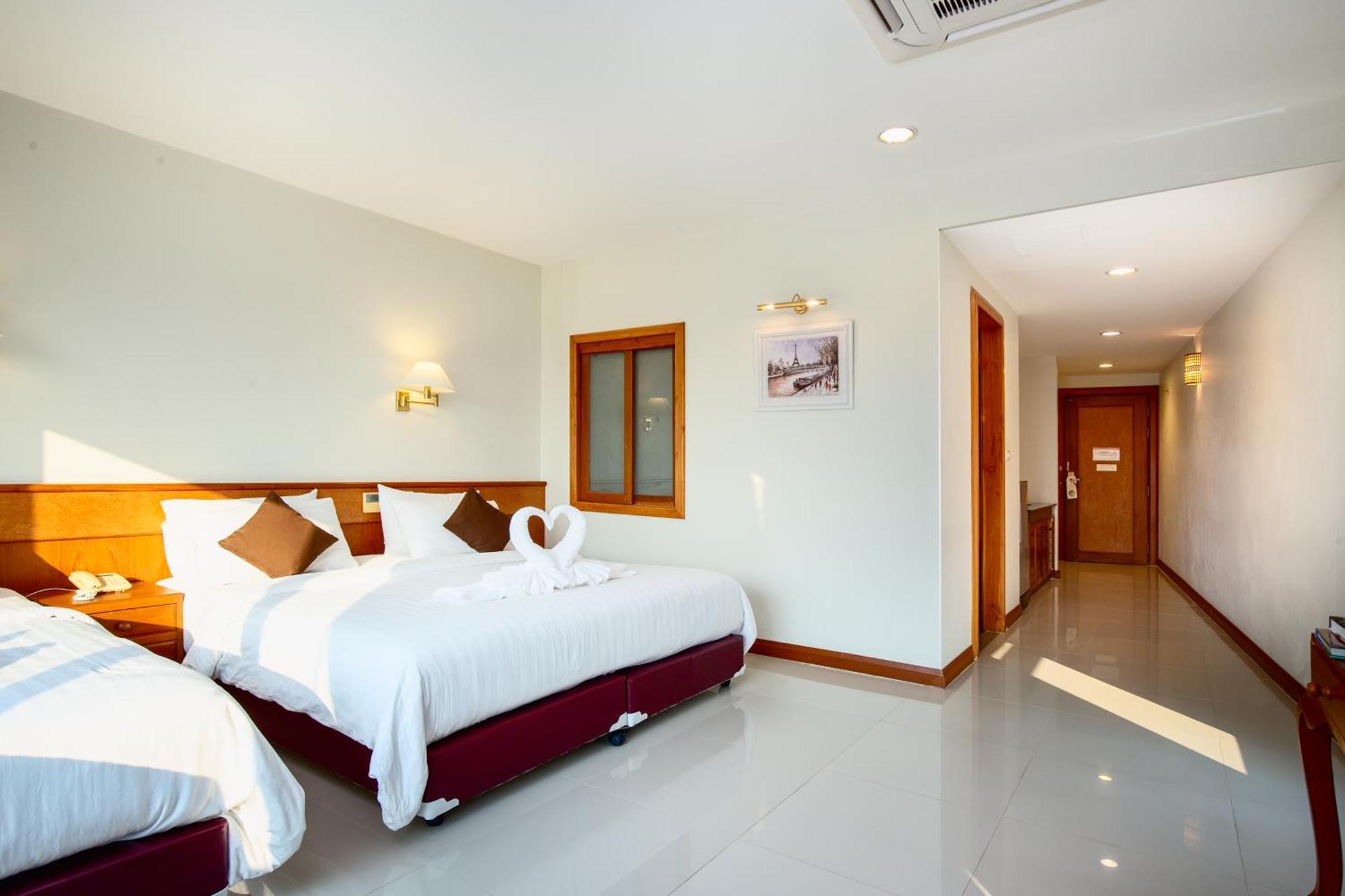 Kanchanaburi City Hotel Екстер'єр фото