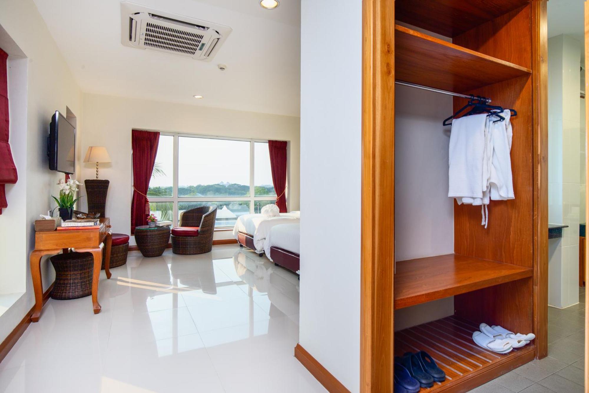 Kanchanaburi City Hotel Екстер'єр фото