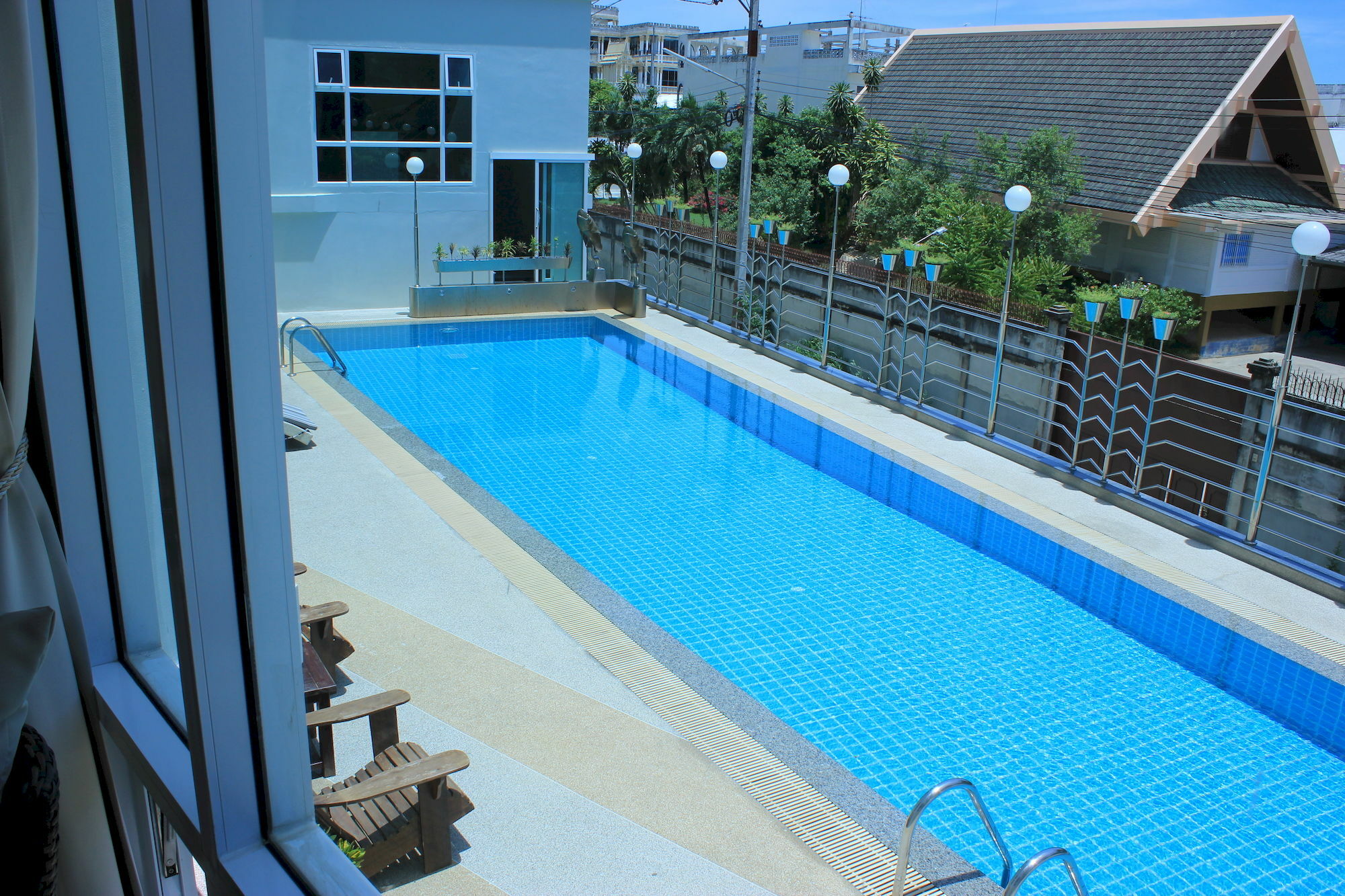 Kanchanaburi City Hotel Екстер'єр фото