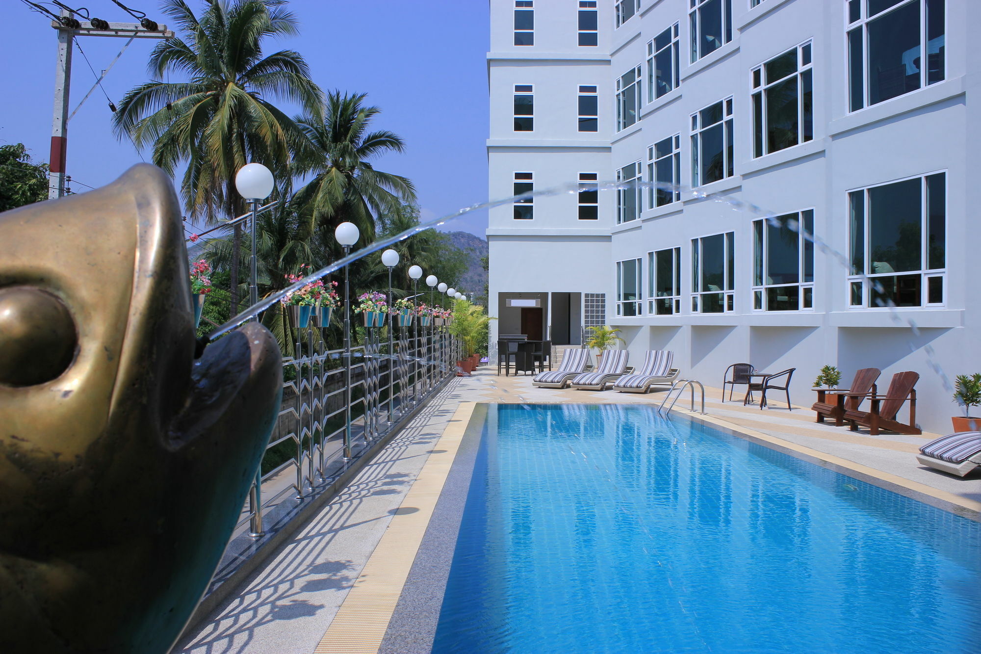 Kanchanaburi City Hotel Екстер'єр фото