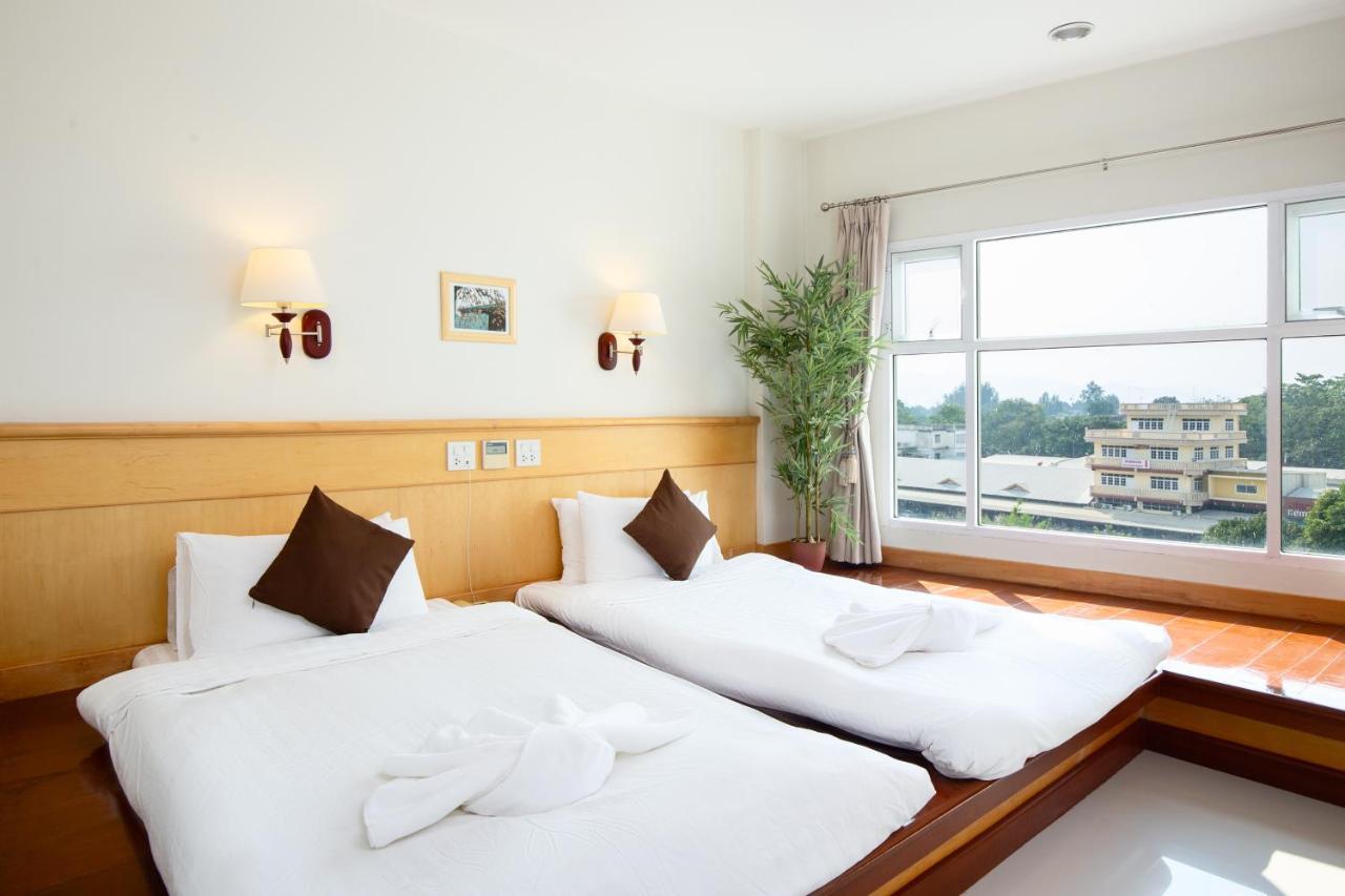 Kanchanaburi City Hotel Екстер'єр фото